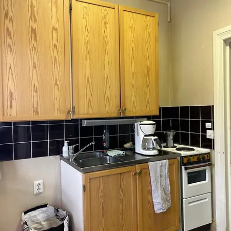 Tunnelmallinen Karsikon Kansakoulu - Jaettu Kylpyhuone Apartment