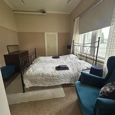 Tunnelmallinen Karsikon Kansakoulu - Jaettu Kylpyhuone 아파트