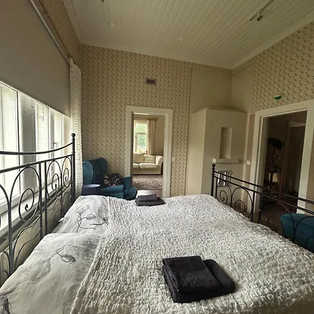 Tunnelmallinen Karsikon Kansakoulu - Jaettu Kylpyhuone 아파트