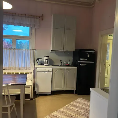 Tunnelmallinen Karsikon Kansakoulu - Jaettu Kylpyhuone 요엔수