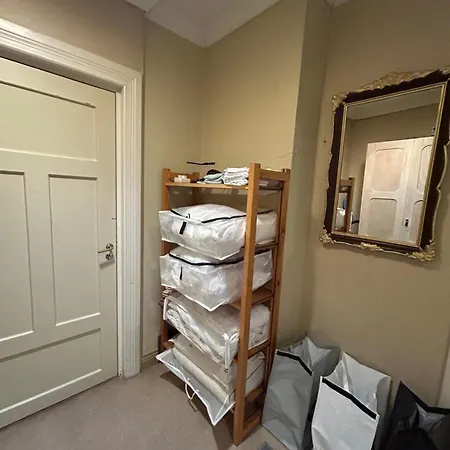 Tunnelmallinen Karsikon Kansakoulu - Jaettu Kylpyhuone 요엔수