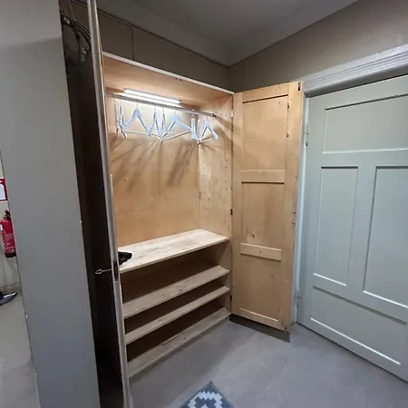 Tunnelmallinen Karsikon Kansakoulu - Jaettu Kylpyhuone